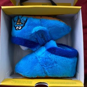 Ugg x Cookie Monster Bixbee